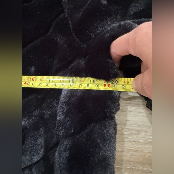 Cavalini Size LP Women Petite Faux Fur Jacket - Picture 15 of 15